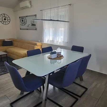 Apartman Inas Luxury *